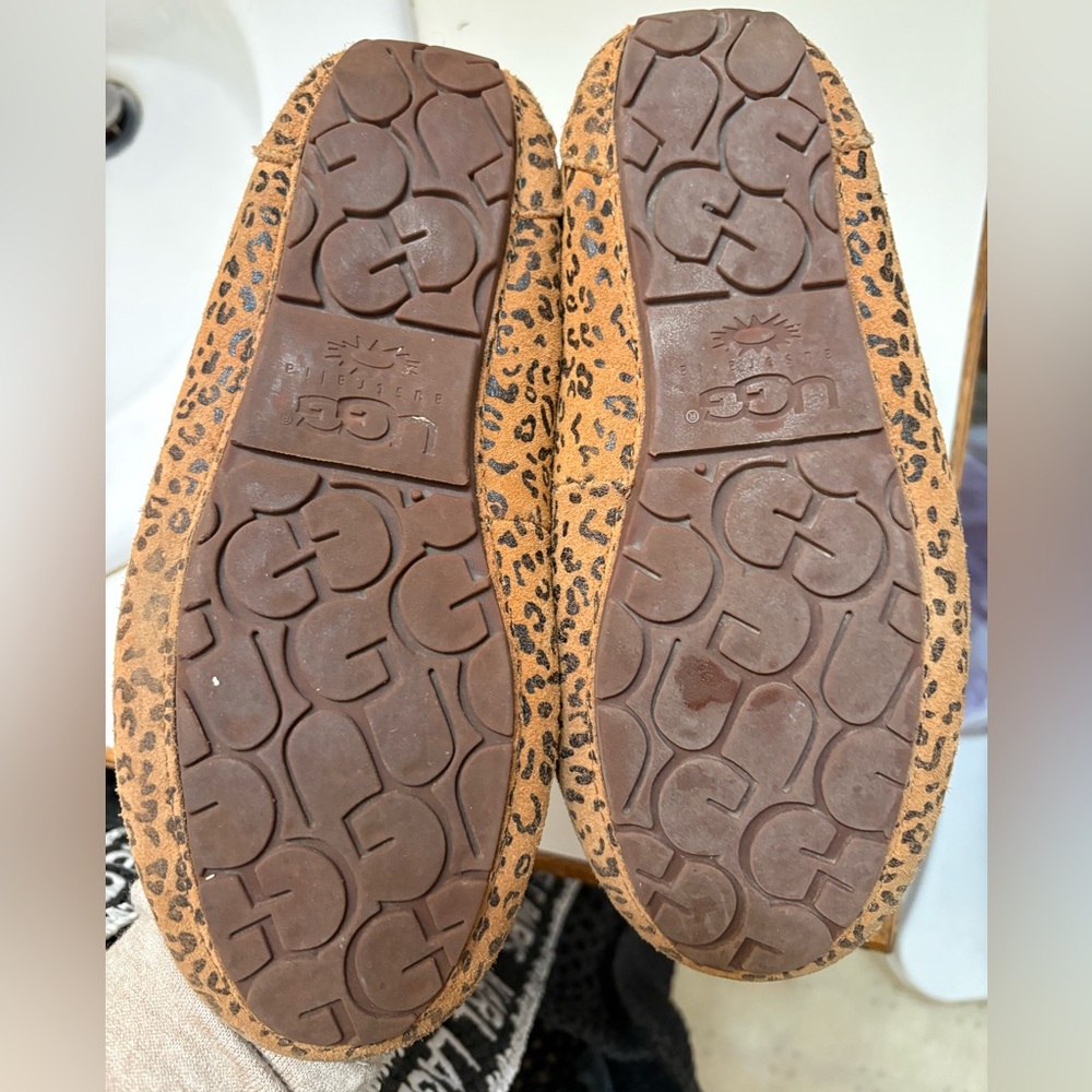 UGG Women's Leopard Print Moccasin Slippers - Tan and Black - Picture 3 of 7
